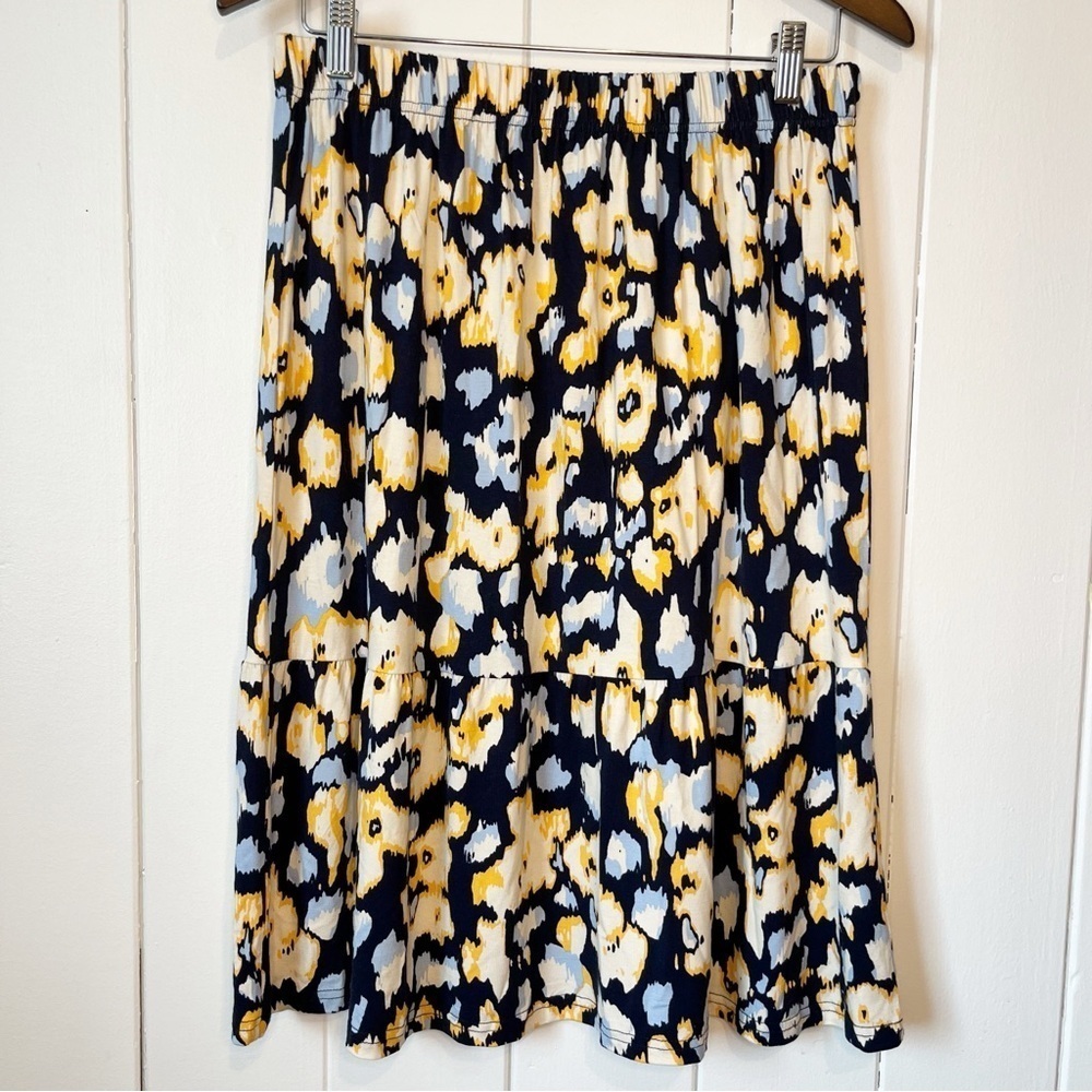 Fransa Navy Abstract Skirt. Size Small.